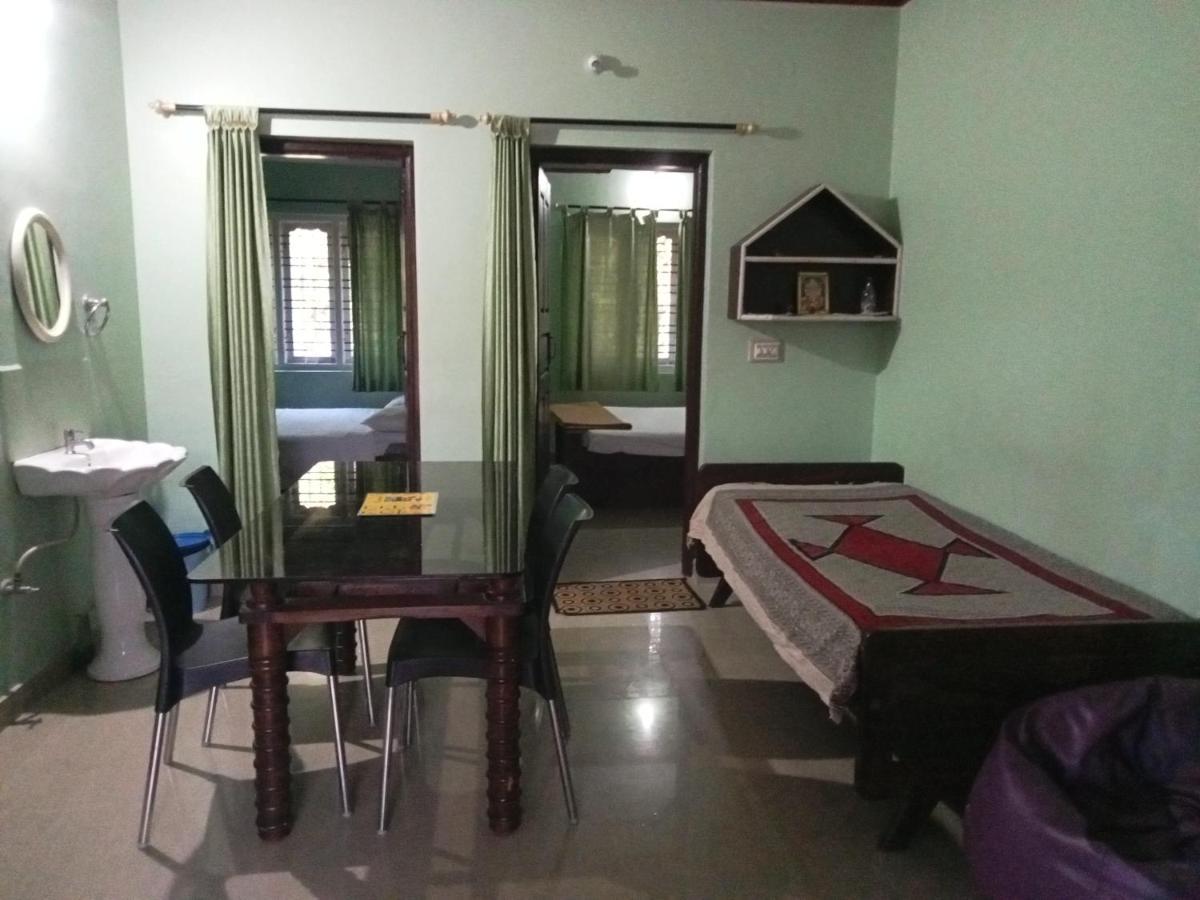 Krupa Homestay Madikeri Kültér fotó